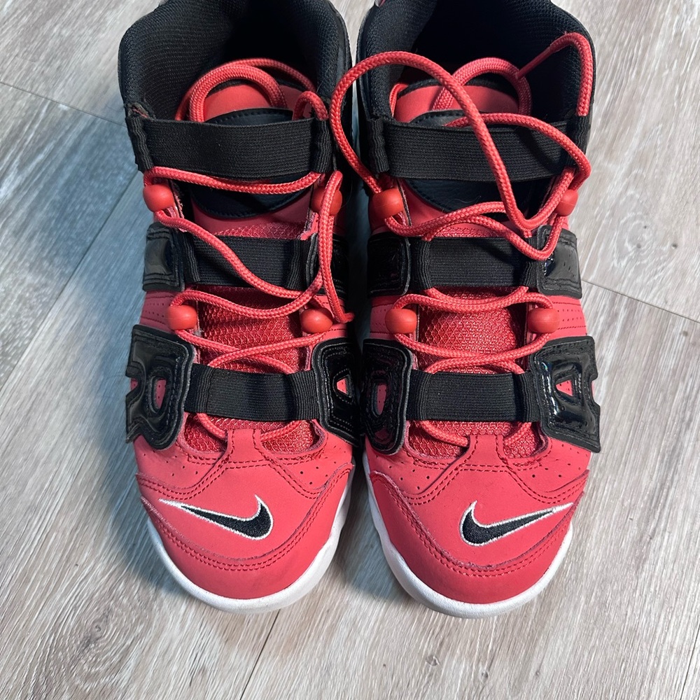 Nike Mens Red and Black Sneakers
